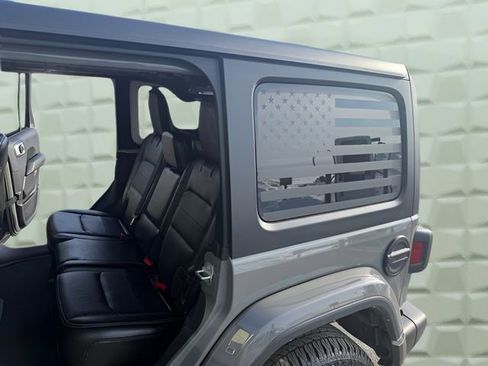 Certified 2022 Jeep Wrangler Unlimited Sahara w/ Cold Weather Group image 15