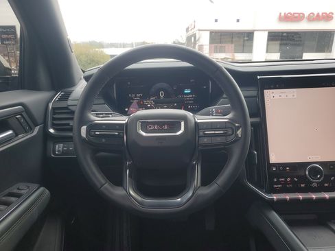 Used 2024 GMC Acadia AT4 image 15