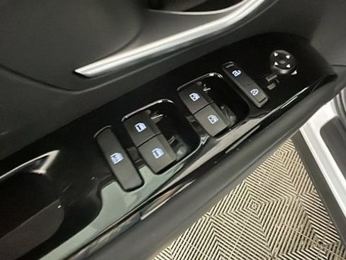 Certified 2024 Hyundai Tucson Limited AWD/4WD image 10