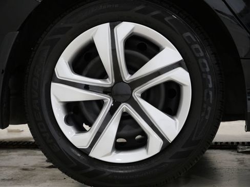 Used 2017 Honda Civic LX image 9