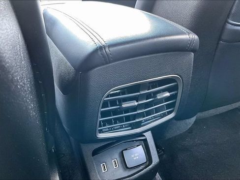 Used 2017 Lincoln MKZ Reserve w/ Luxury Package FWD image 10