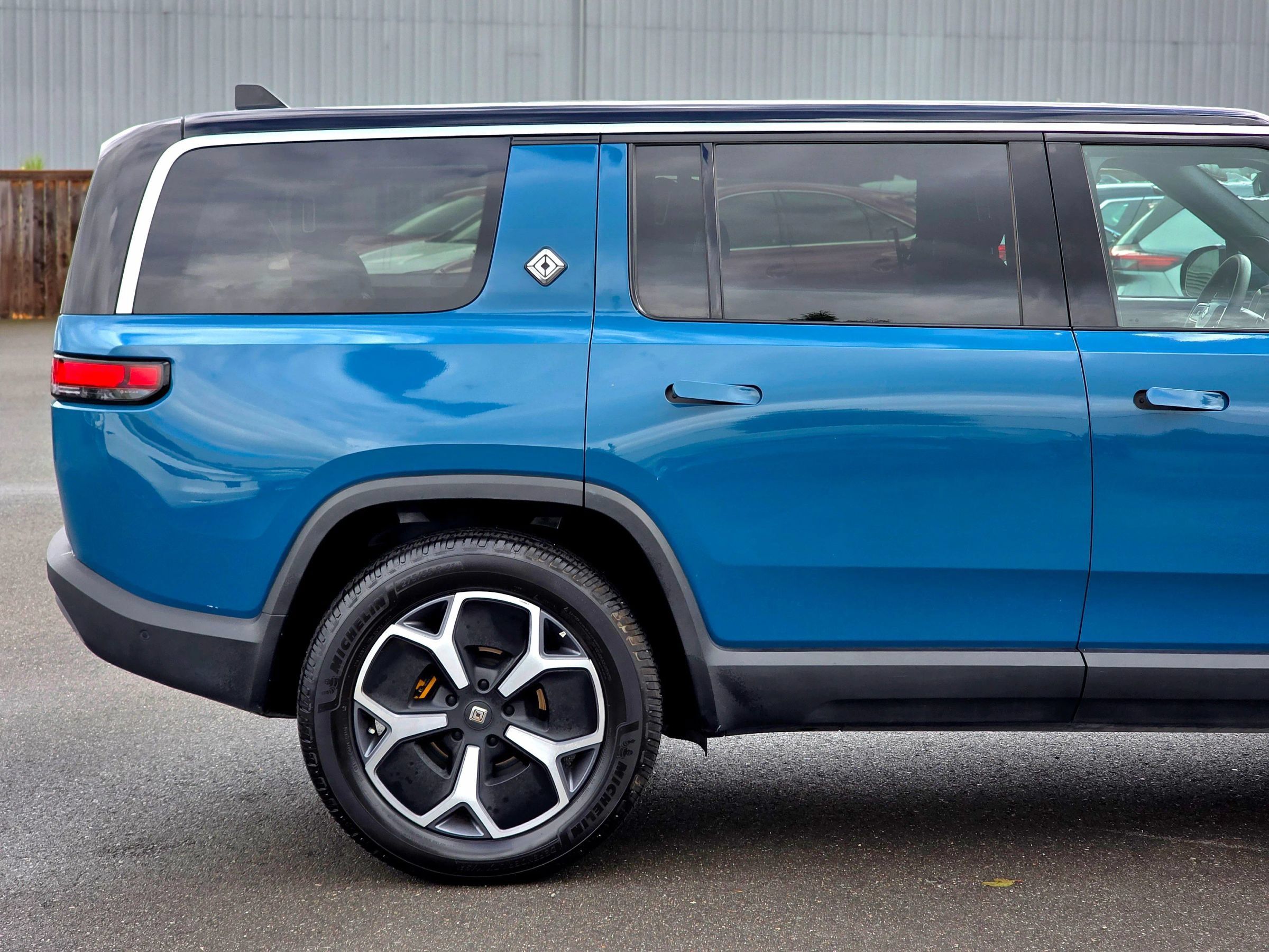 Used 2023 Rivian R1S Adventure Quad AWD/4WD image 16