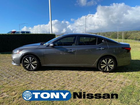 Used 2022 Nissan Altima 2.5 SV FWD image 4