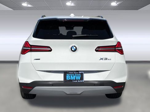 Used 2025 BMW X3 xDrive30i w/ Premium Package image 4