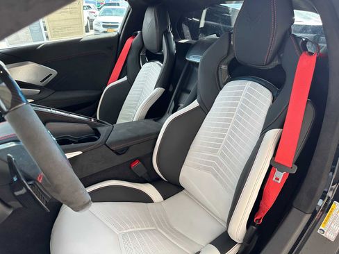 Used 2023 Chevrolet Corvette Z06 w/ Z07 Performance Package image 20