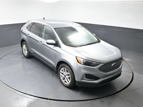 Used 2024 Ford Edge SEL AWD/4WD image 45