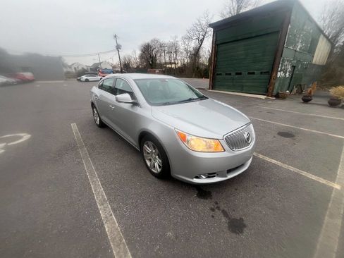 Used 2010 Buick LaCrosse CXL w/ Entertainment Package image 2