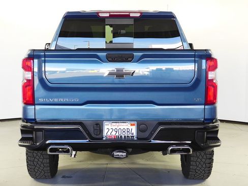 Used 2024 Chevrolet Silverado 1500 LT Trail Boss w/ Convenience Package II image 8