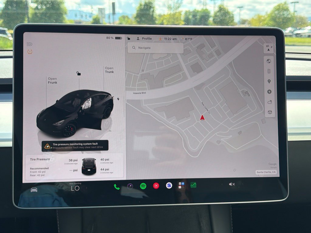 Used 2023 Tesla Model Y Performance AWD/4WD image 27