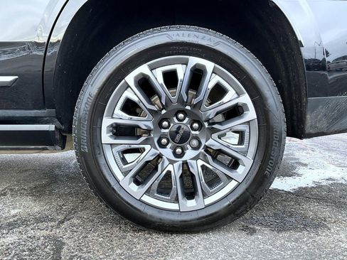 Certified 2023 GMC Yukon Denali Ultimate image 26