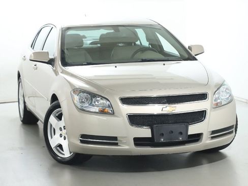 Used 2009 Chevrolet Malibu LT w/ HFV6 Engine Package FWD image 1