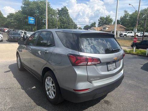 Used 2024 Chevrolet Equinox LS AWD/4WD image 5