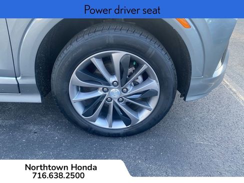 Used 2023 Buick Encore GX Select w/ Sport Touring Package image 11