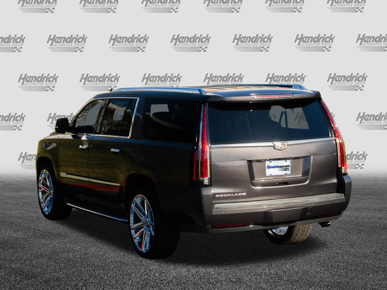 Used 2016 Cadillac Escalade ESV Premium AWD/4WD image 7