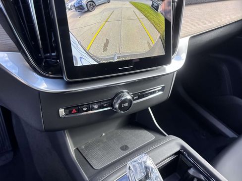 Used 2026 Volvo XC90 B5 Plus w/ Protection Package Premier AWD/4WD image 22