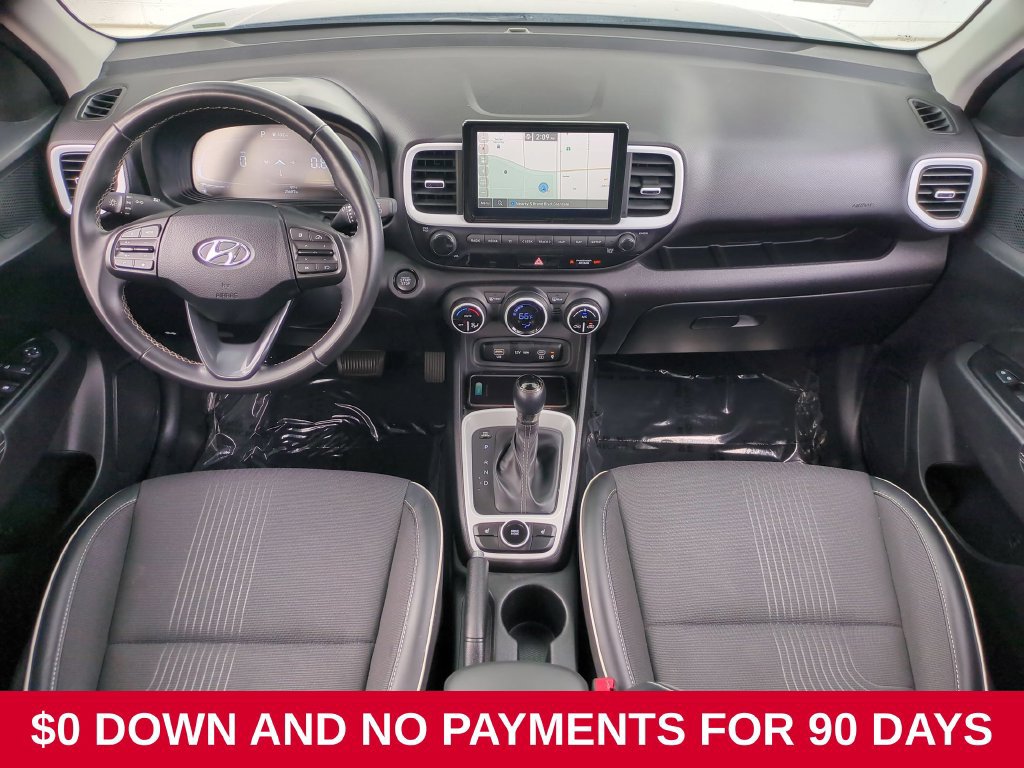 Used 2025 Hyundai Venue Limited FWD image 25