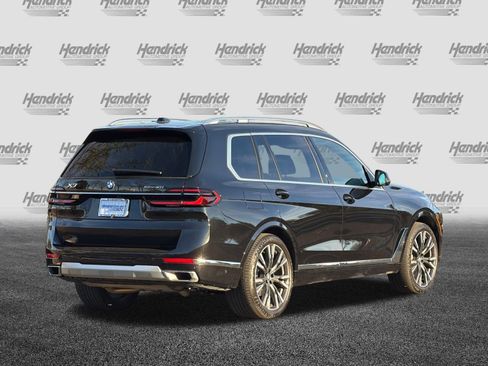 Certified 2023 BMW X7 xDrive40i w/ Premium Package image 5