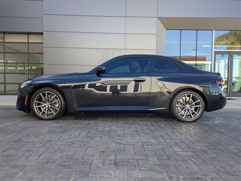 Used 2025 BMW 230i 230i w/ Convenience Package image 7