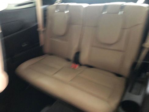 Used 2022 Ford Explorer XLT w/ Equipment Group 202A AWD/4WD image 9