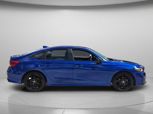 Used 2024 Honda Civic Sport image 3