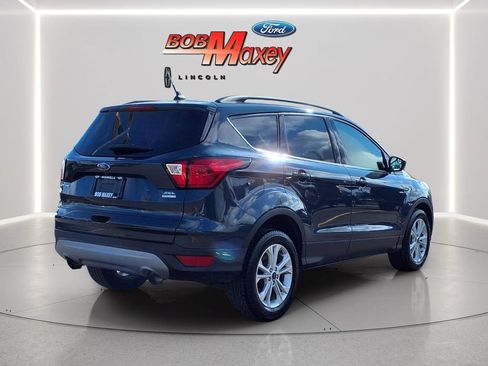 Used 2019 Ford Escape SEL FWD image 4
