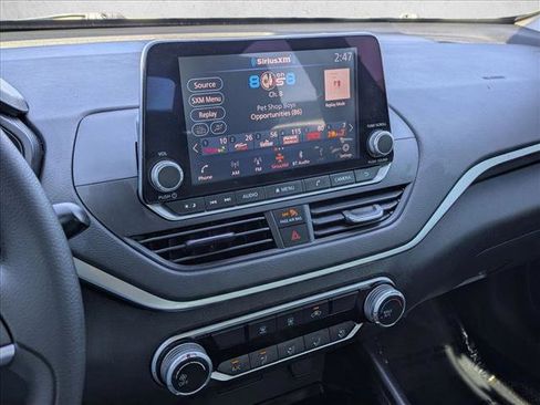 Used 2021 Nissan Altima 2.5 SV image 14