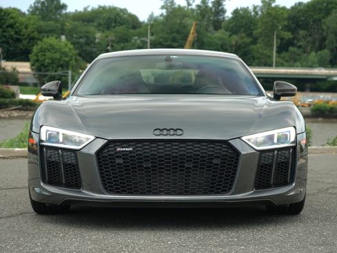 Used 2018 Audi R8 V10 plus AWD/4WD image 7
