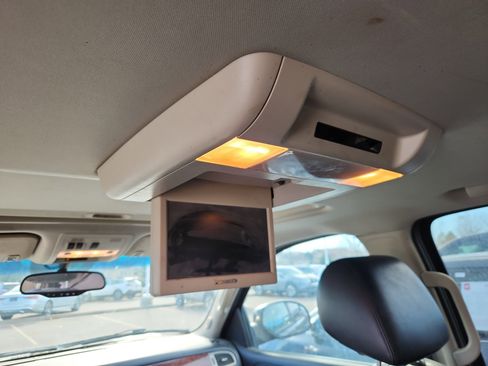 Used 2012 Chevrolet Tahoe LT image 12