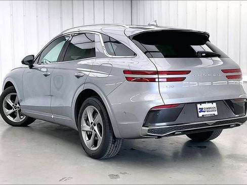Used 2026 Genesis GV70 2.5T Advanced AWD/4WD image 5
