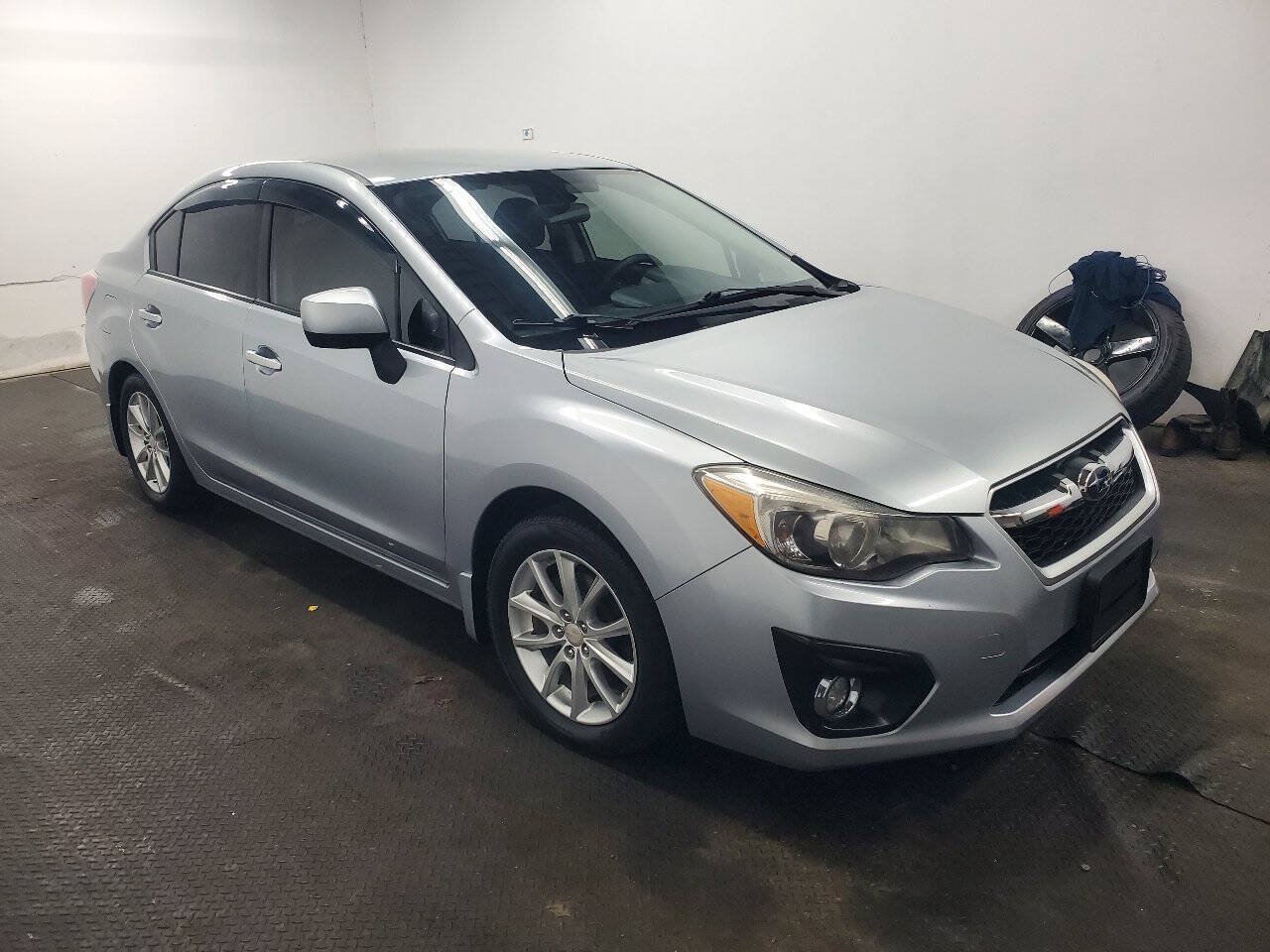 Used 2013 Subaru Impreza 2.0i Premium AWD/4WD image 3