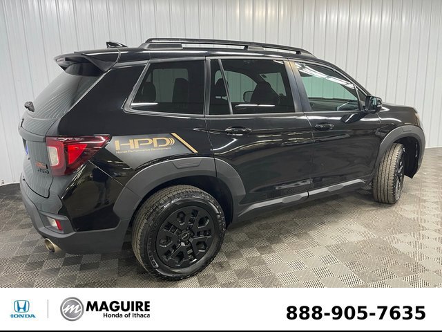 Used 2023 Honda Passport TrailSport image 3