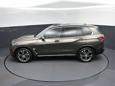 Certified 2026 BMW X5 sDrive40i RWD image 32