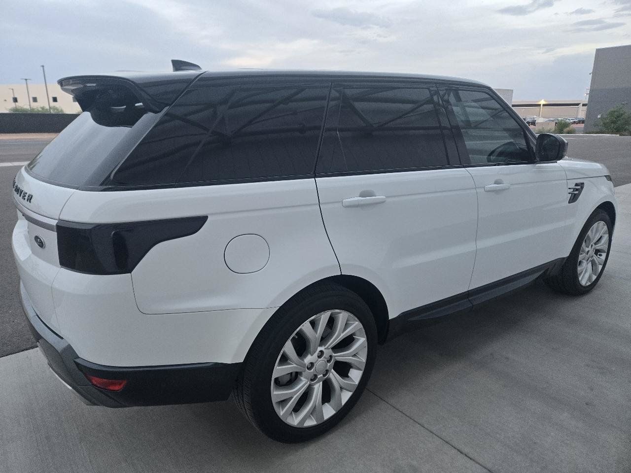 Used 2019 Land Rover Range Rover Sport HSE AWD/4WD image 5