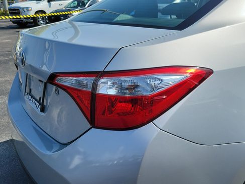 Used 2016 Toyota Corolla L FWD image 11