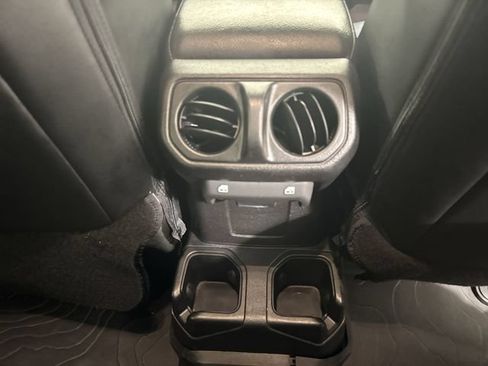 Used 2020 Jeep Gladiator Sport w/ Quick Order Package 24S AWD/4WD image 21