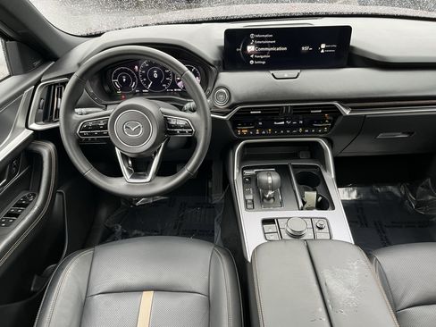 Used 2025 MAZDA CX-90 Plug-In Hybrid w/ Premium Plus image 11