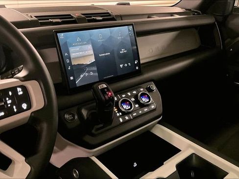 Certified 2025 Land Rover Defender 130 S image 5