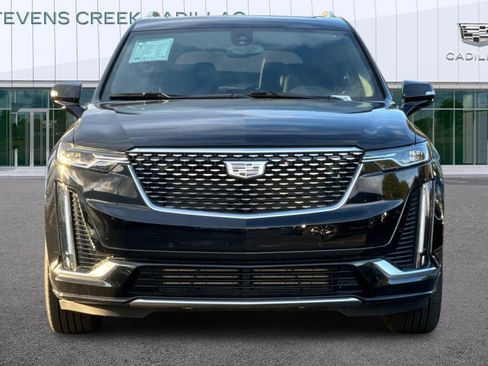 Used 2025 Cadillac XT6 Luxury image 8