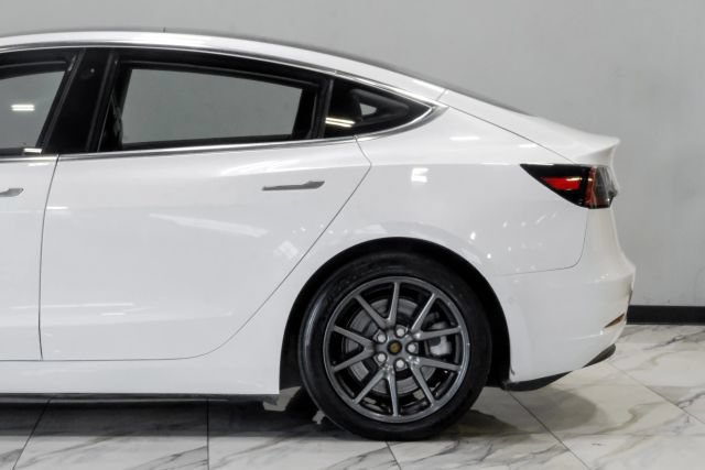 Used 2020 Tesla Model 3 Long Range AWD/4WD image 19