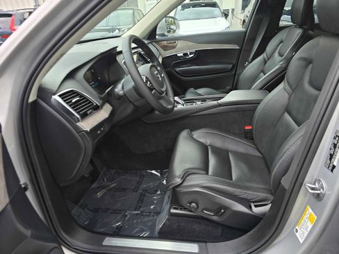 Certified 2023 Volvo XC90 T8 Ultimate w/ Protection Package Premier image 22