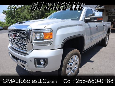 Used 2019 GMC Sierra 2500 Denali w/ Duramax Plus Package AWD/4WD image 1