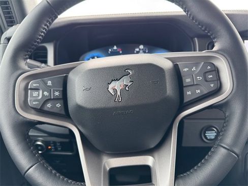 New 2025 Ford Bronco Badlands image 16