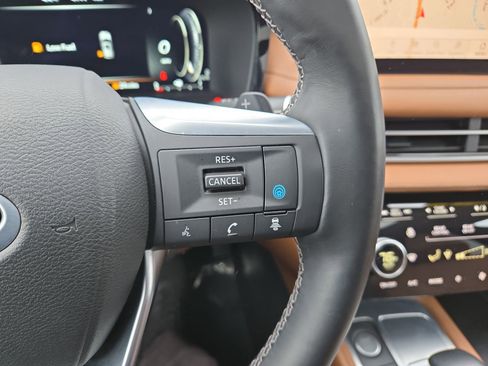 Used 2025 INFINITI QX60 Sensory image 20