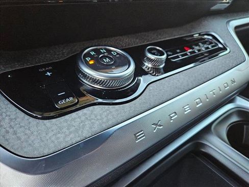 New 2026 Ford Expedition Tremor image 13