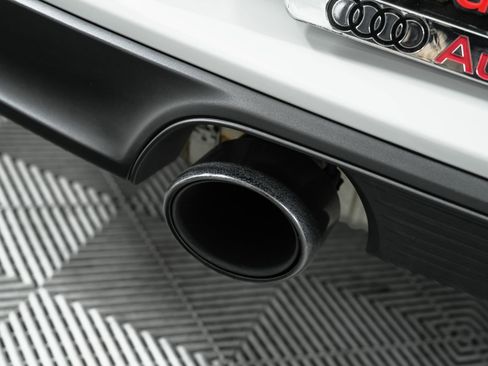 Used 2018 Porsche 911 Targa 4 GTS image 54