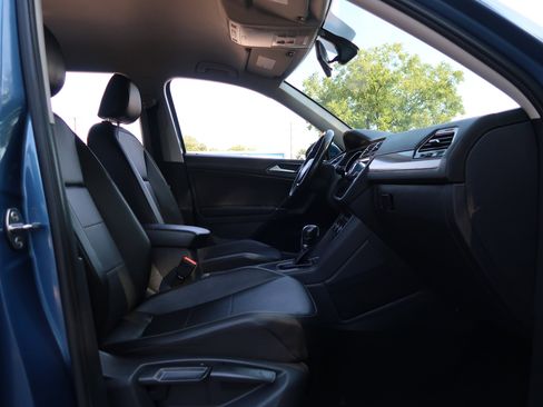 Used 2018 Volkswagen Tiguan SEL image 30