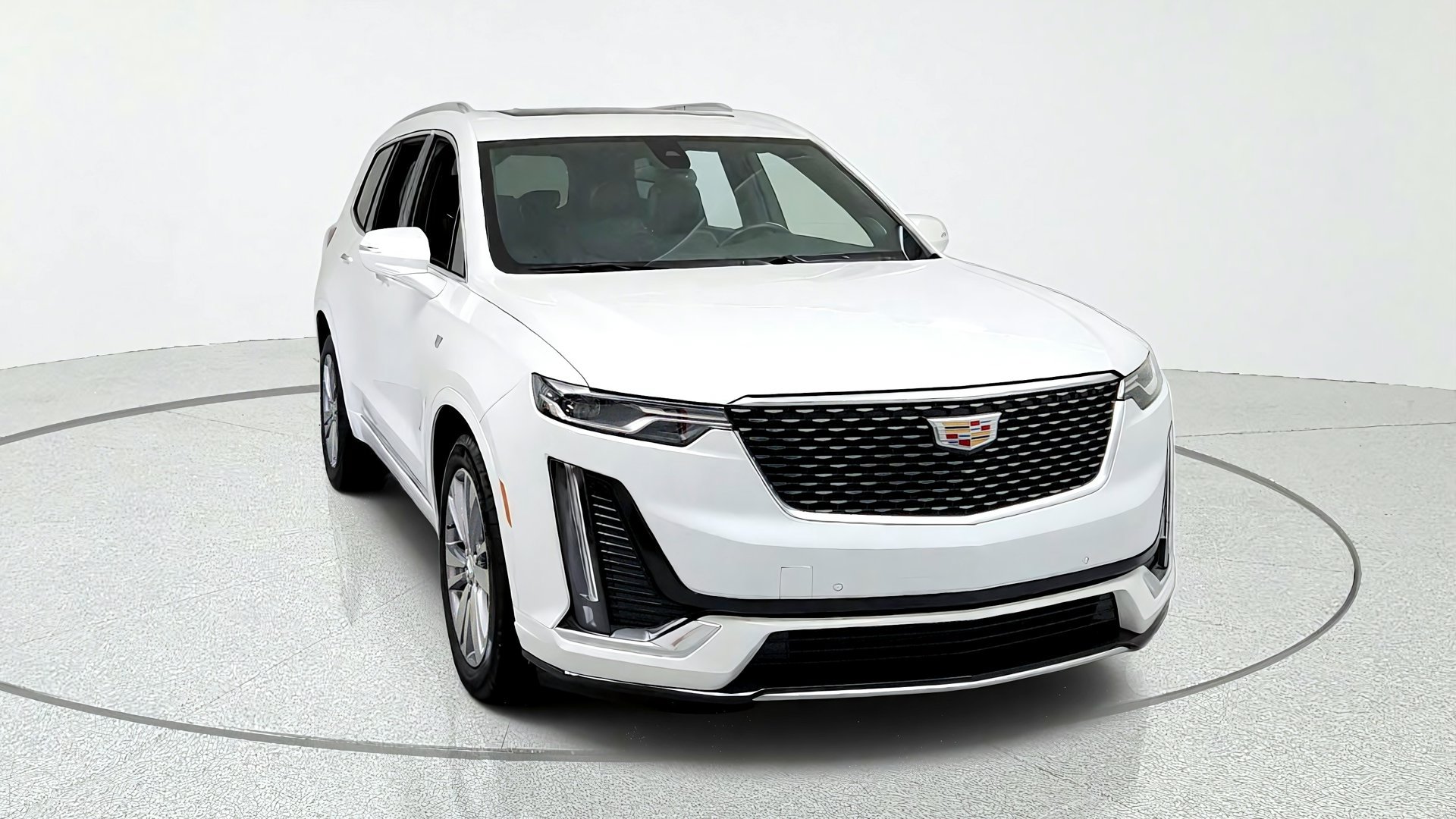 Used 2024 Cadillac XT6 Premium Luxury w/ LPO, Floor Liner Package FWD image 7