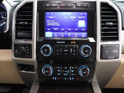 Used 2020 Ford F250 Lariat w/ Lariat Value Package AWD/4WD image 60