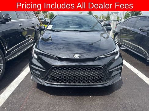 Used 2025 Toyota Corolla SE FWD image 2