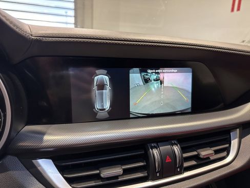 Used 2023 Alfa Romeo Stelvio Veloce image 27